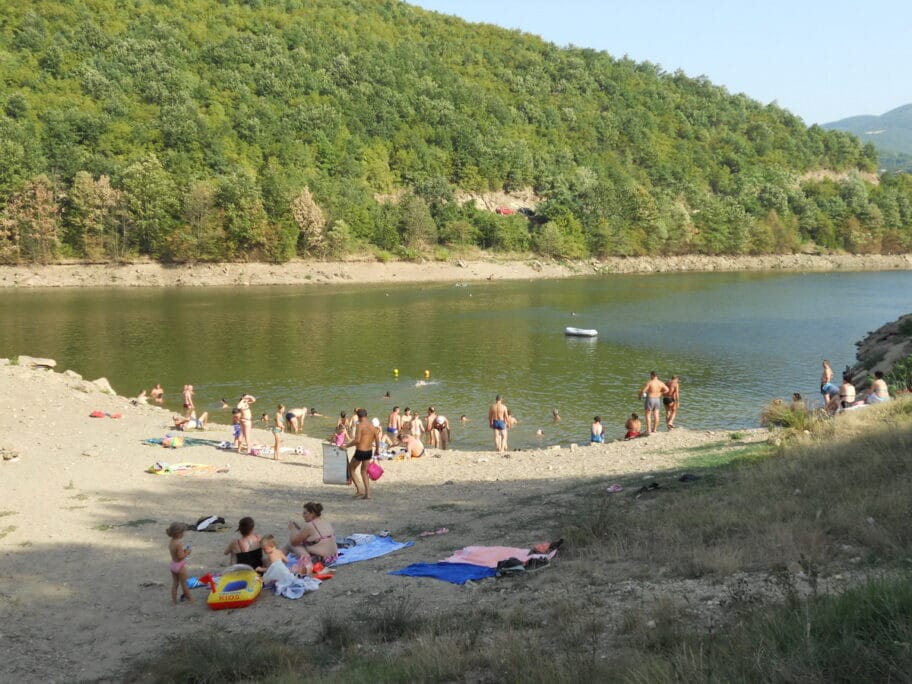 kupaci na rastovnickom jezeru