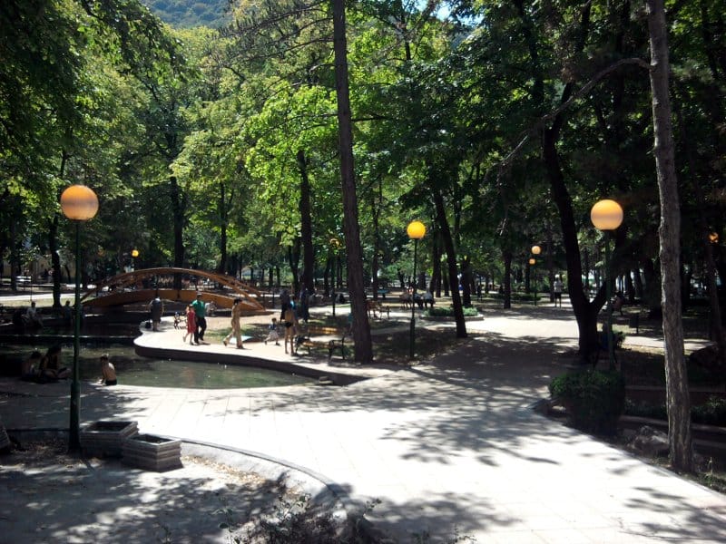 Niška Banja kao u pesmi 7 banja sijalice