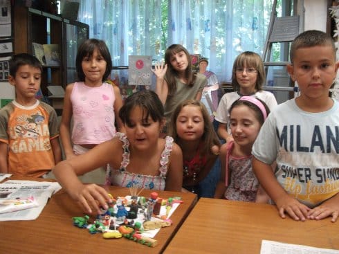 Deca pravila mitske junake 1 deca i plastelin