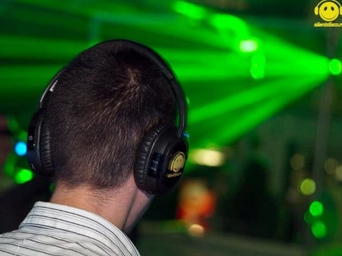 Prvi "Silent disco party" u Nišu 5 silent party