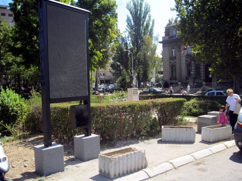 Izmešten LED ekran 13 led ekran