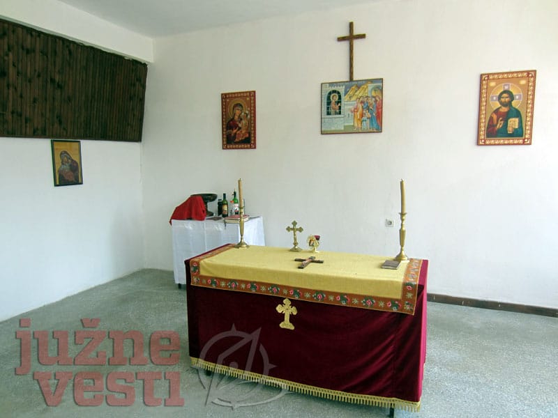crkva u prodavnici2