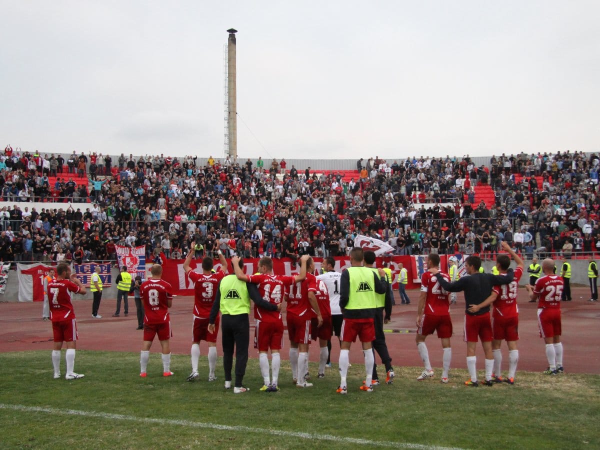 radnicki nis fudbaleri i navijaci