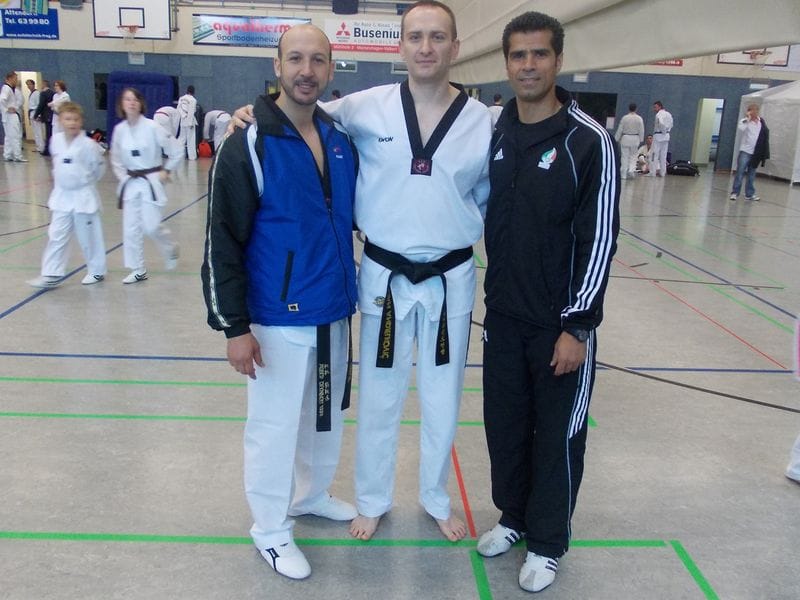 Niški tekvondoista u kampu u Nemačkoj 1 AZIZ ACHARKI DVOSTRUKI SVETSKI SAMPIONHADI SAEI DVOSTRUKI OLIMPIJKI I DVOSTRUKI SVETSKI SAMPION