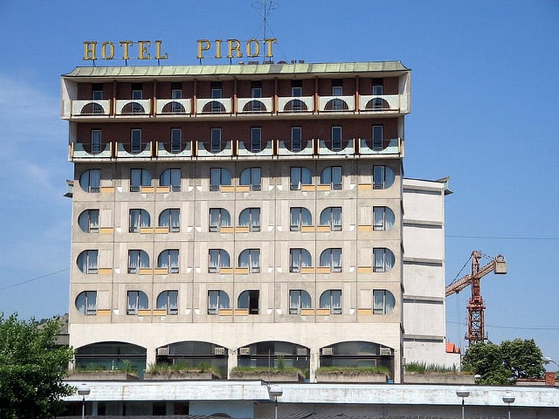 hotel pirot