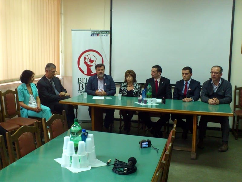 Dečija klinika dobila respirator za bebe 2 sedeca slika