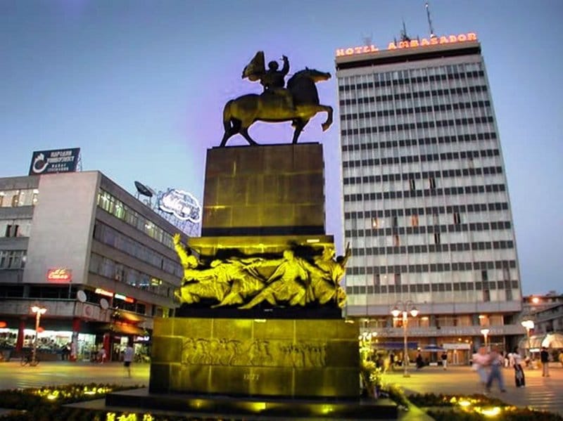 Praznično radno vreme u ponedeljak 10 Untitled