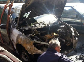 zapaljen auto vranje