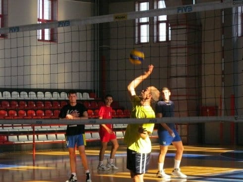 Odbojkaši u leskovačkim školama 1 490x370 ok nis