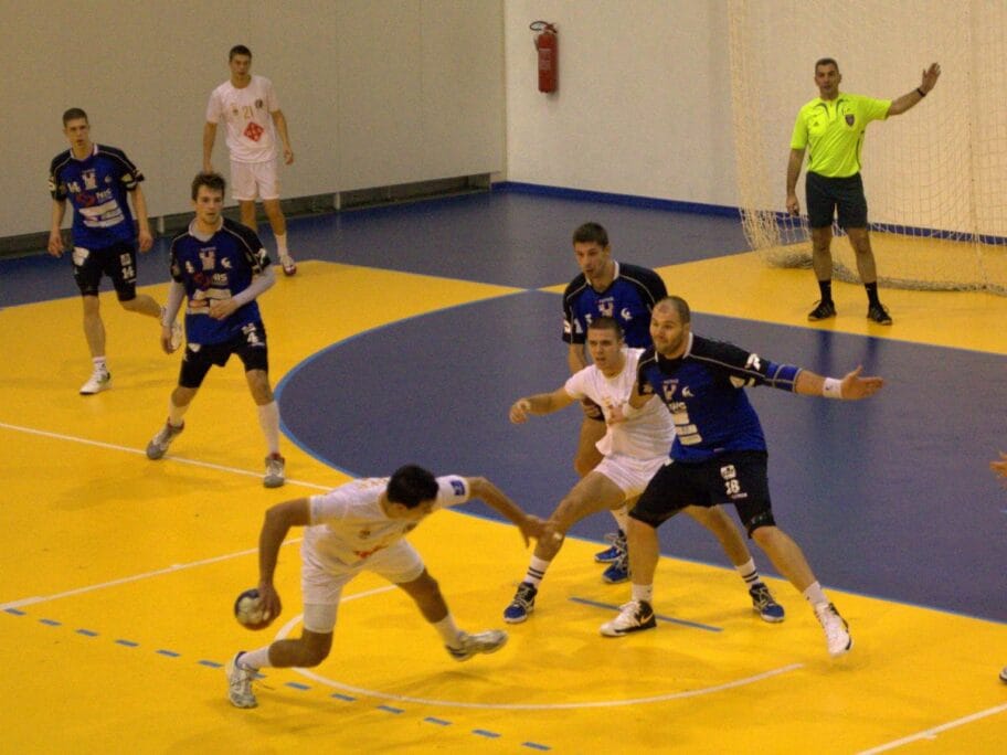 zelezniac u padinskoj skeli