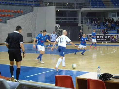 kmf naisus hala cair