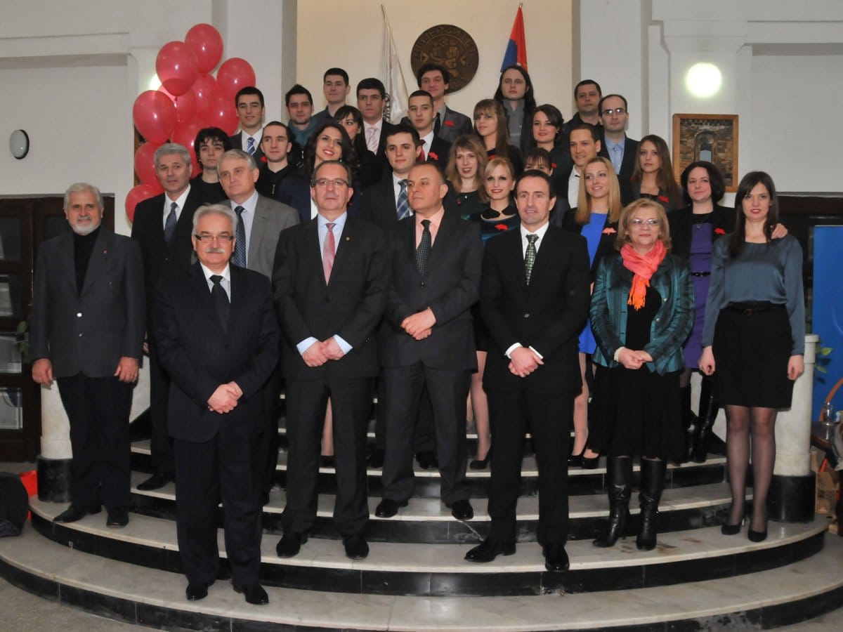 Konstantinove stipendije