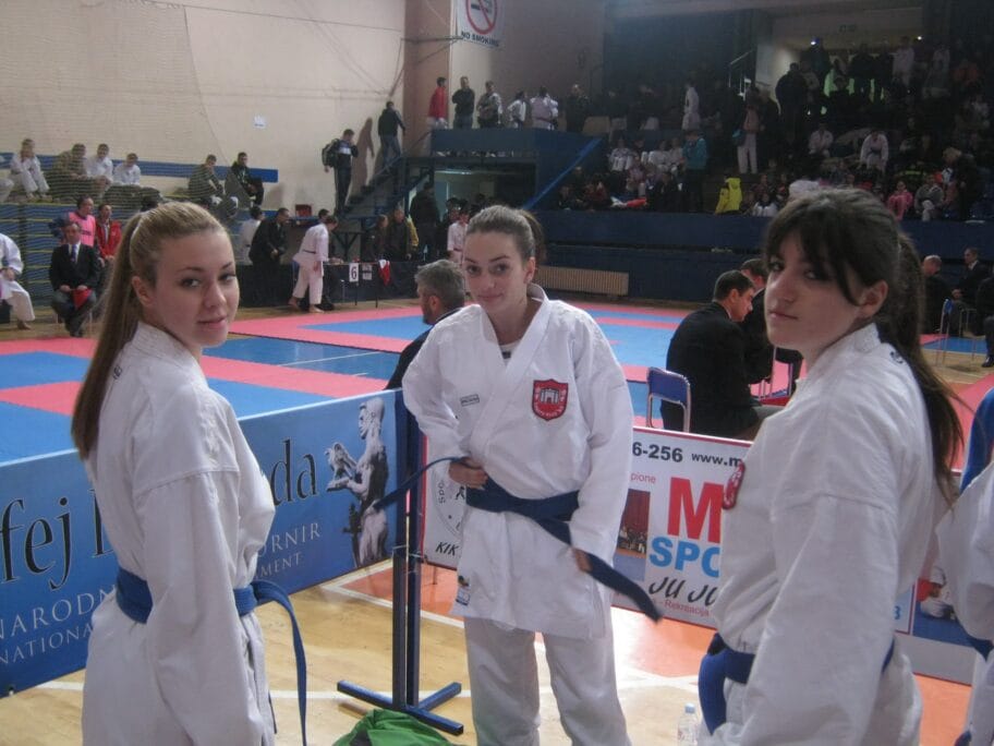 Niški karatisti učestvuju na Balkanskom prvenstvu 11 ML SENIORKE KK NIS scaled