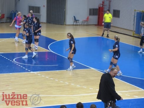 Naisa sa Jagodinom u Kupu Srbije 2 490x370 IMG 2780