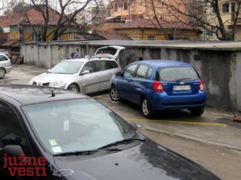 490x370 eksplozija crveni pevac