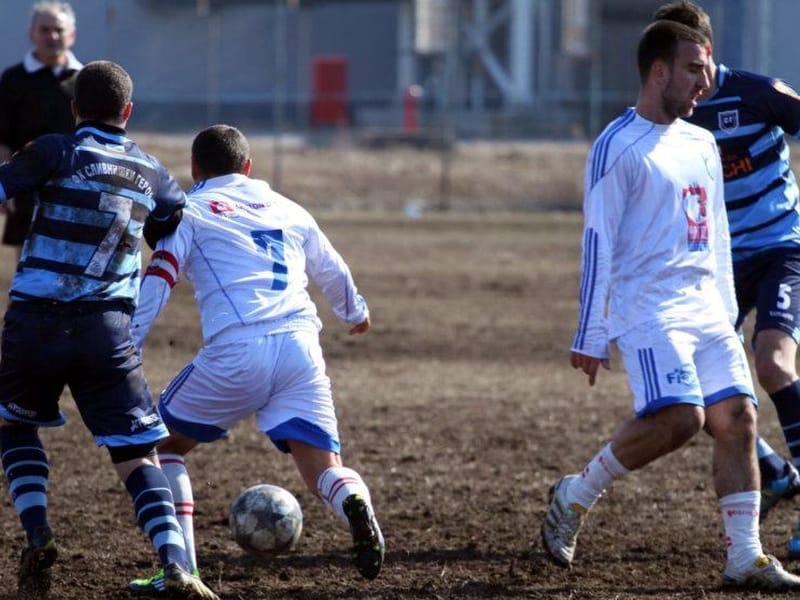 Poraz "Balkanskog" u derbiju Niške zone 13 FCBalkanski Dimitrovgrad foto