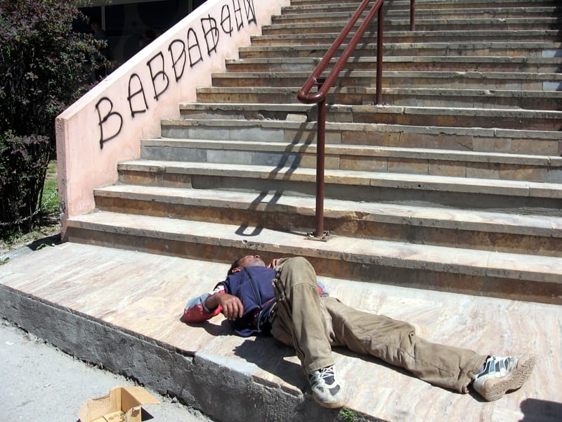 Službe ignorišu čoveka na ulici 1 Untitled 1