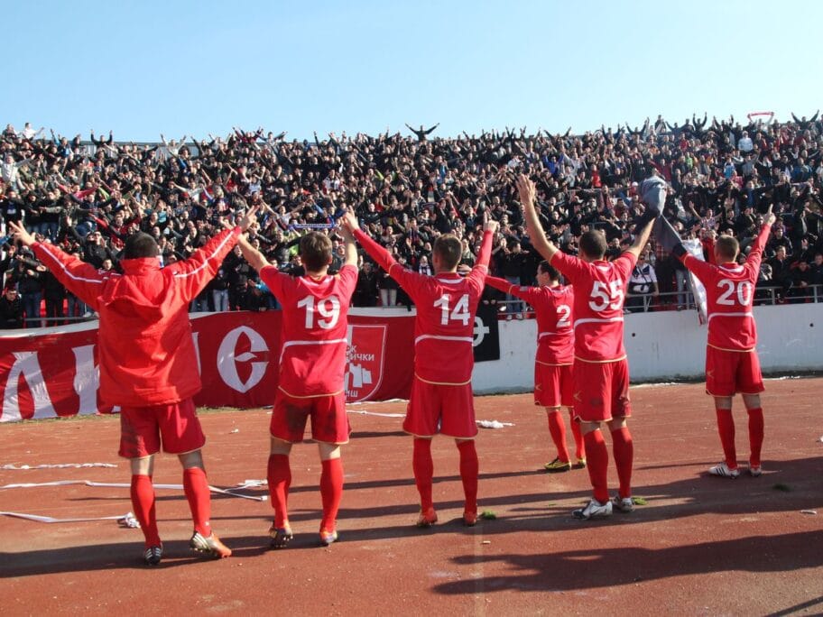 radnicki igraci i navijaci nis