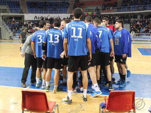 490x370 rk zeleznicar ekipa