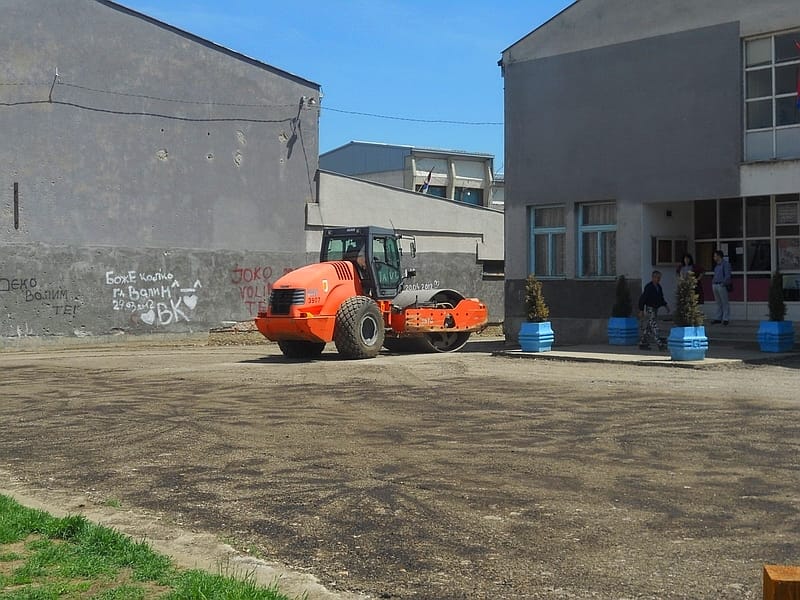 ASFALTIRANJE DVORISTA