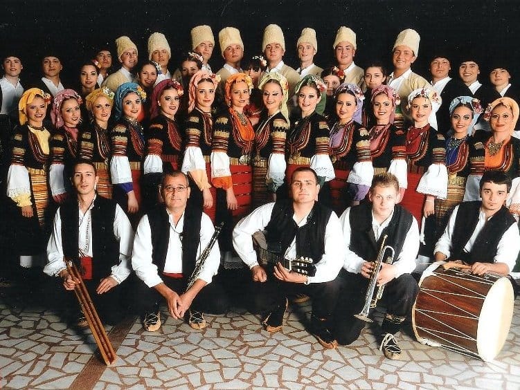 Srpski folklorci iz Evrope u domovini roditelja 1 Smotra2012
