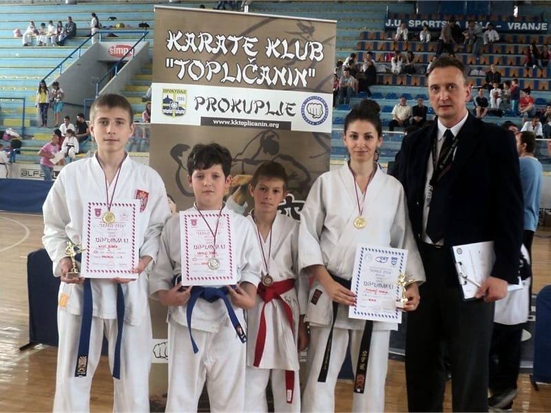 Uspeh prokupačkih karatista 11 DSC01003