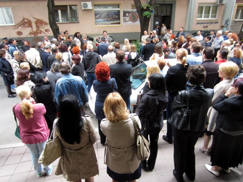 Prosvetari protestovali i obustavili rad 10 Strajk prosvetara