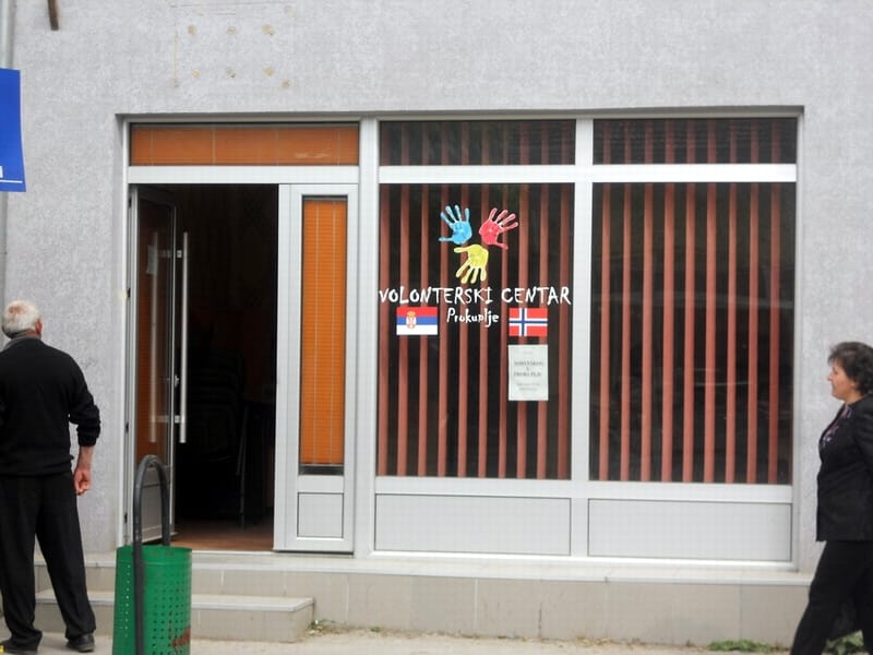 Vodovod podstanar Volonterskom centru 12 ULAZ U VOLONTERSKI CENTAR