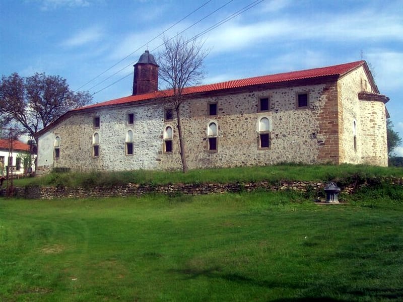 Crkva Svete Trojice u selu Izvor