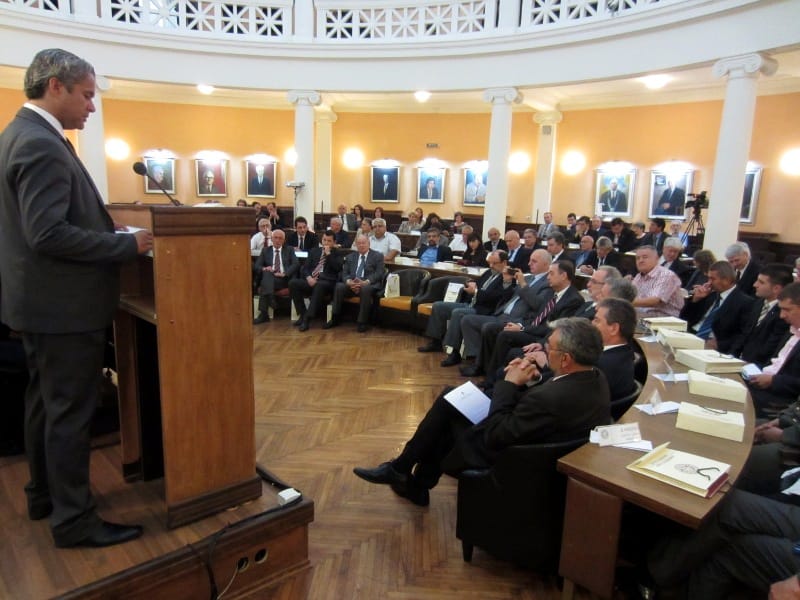 "Srebrni znak" najboljim studentima i profesorima 1 Svecana sednica