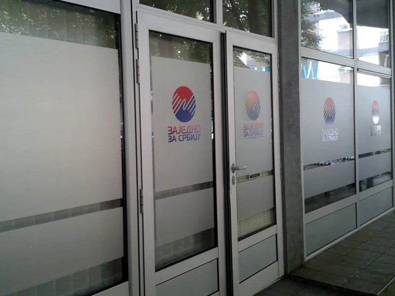 Obijene prostorije pokreta “Zajedno za Srbiju” u Nišu 1 zzs obijene