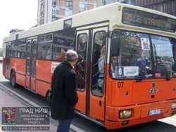 Produžavaju se ugovori sa prevoznicima u Nišu 1 autobuski prevoz