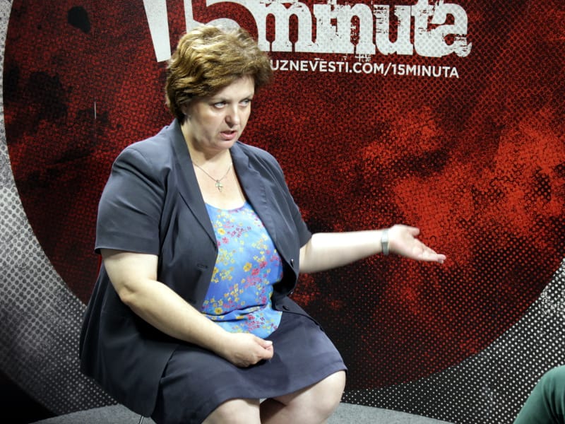 O Dimitrovgradu u "15 minuta" 14 Donka Banovic narodni poslanik DSS iy Dimitrovgrada 1