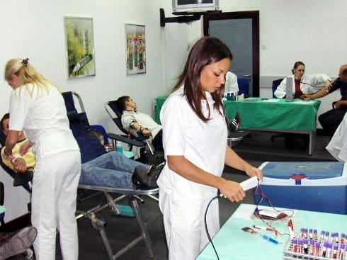 Davaoci krvi besplatno na bazen 7 Transfuzija