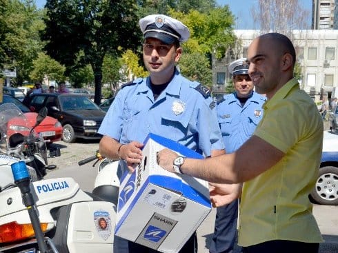Donacija policiji