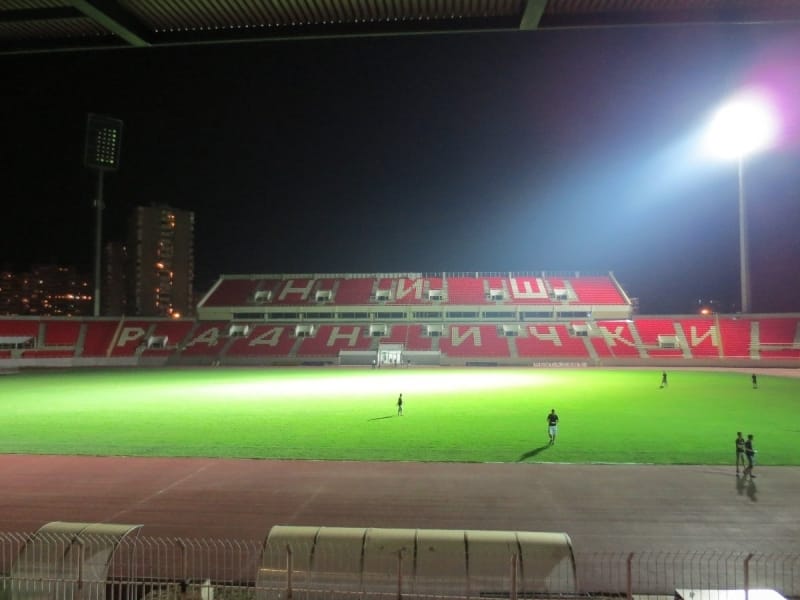 Večeras Radnički igra pod reflektorima 4 800x600 reflektori nis