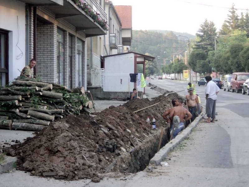 Zamena cevi za vodu u Vladičinom Hanu 9 Radovi u Svetosavskoj ulici