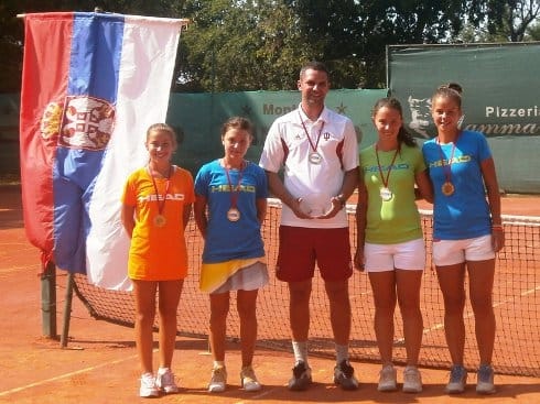 Teniserke iz Niša prve u Srbiji 2 teniserke taz