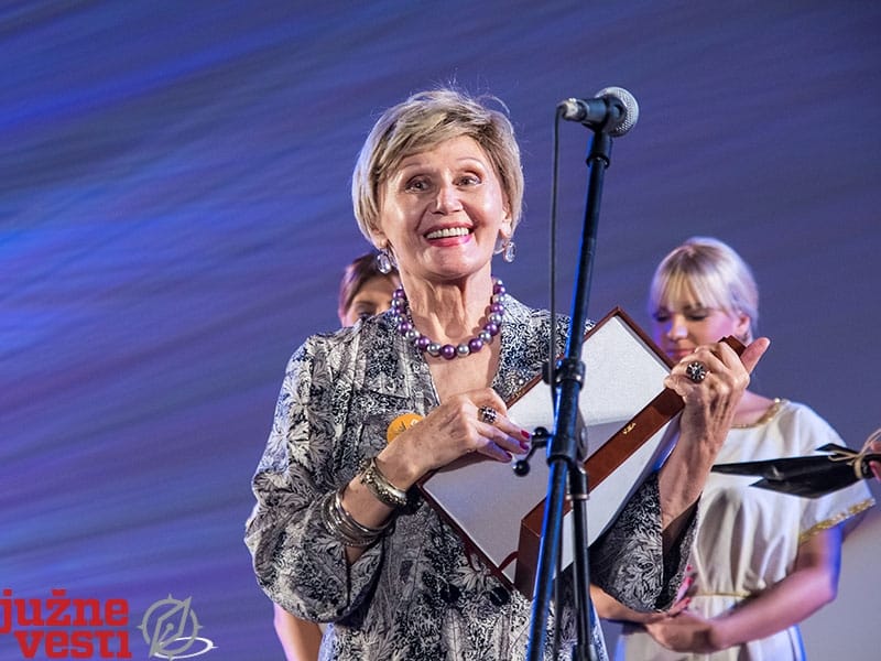 Filmski otvaranje 10