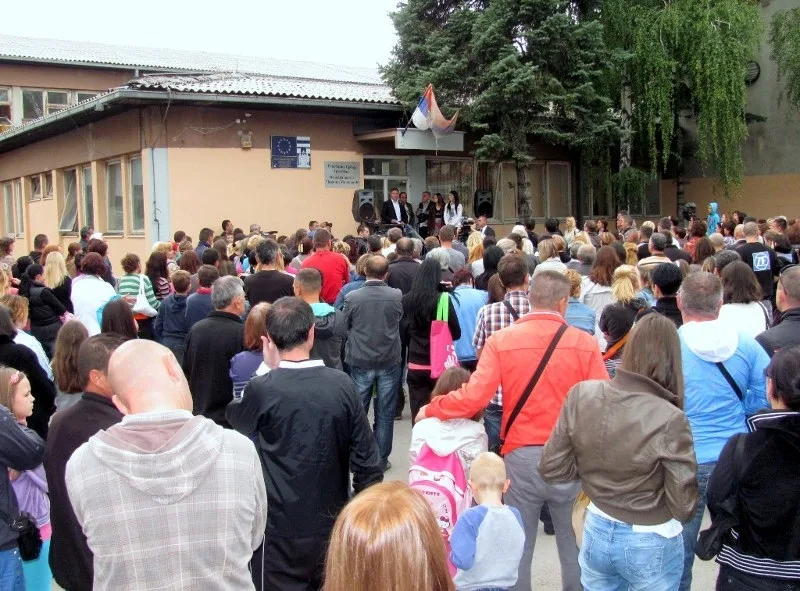 Rekonstrukcija škole ili deca ostaju kod kuće 15 OS Branko Miljkovic