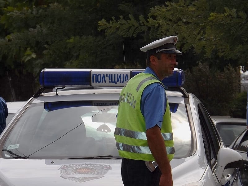 Policija KOSTA Ilustracija juznevesti com