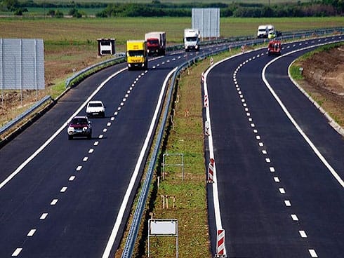 Za putovanja niških funkcionera 3,9 miliona dinara 8 autoput