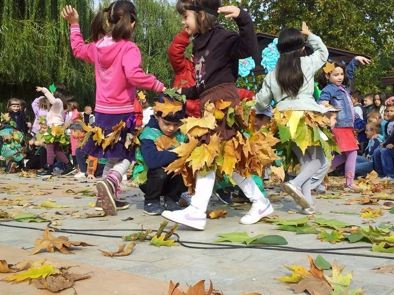 Održan "Jesenji karneval" u Parku svetog Save 8 Karneval 4