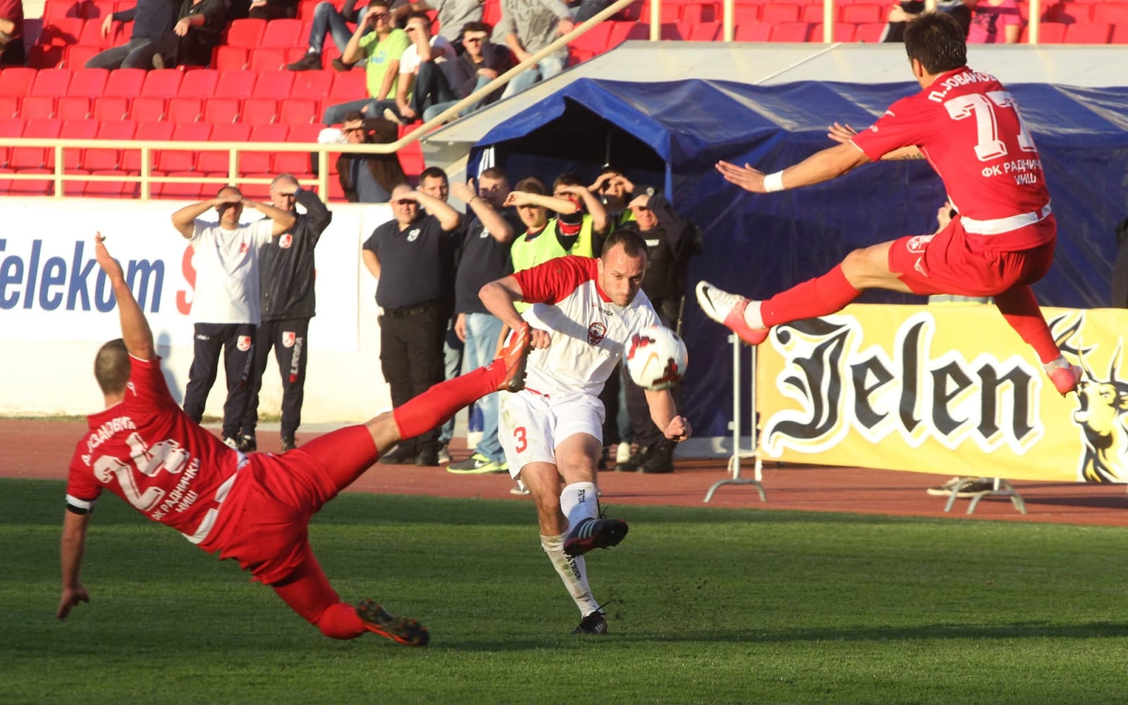 RADNICKI NIS VOZDOVAC 026