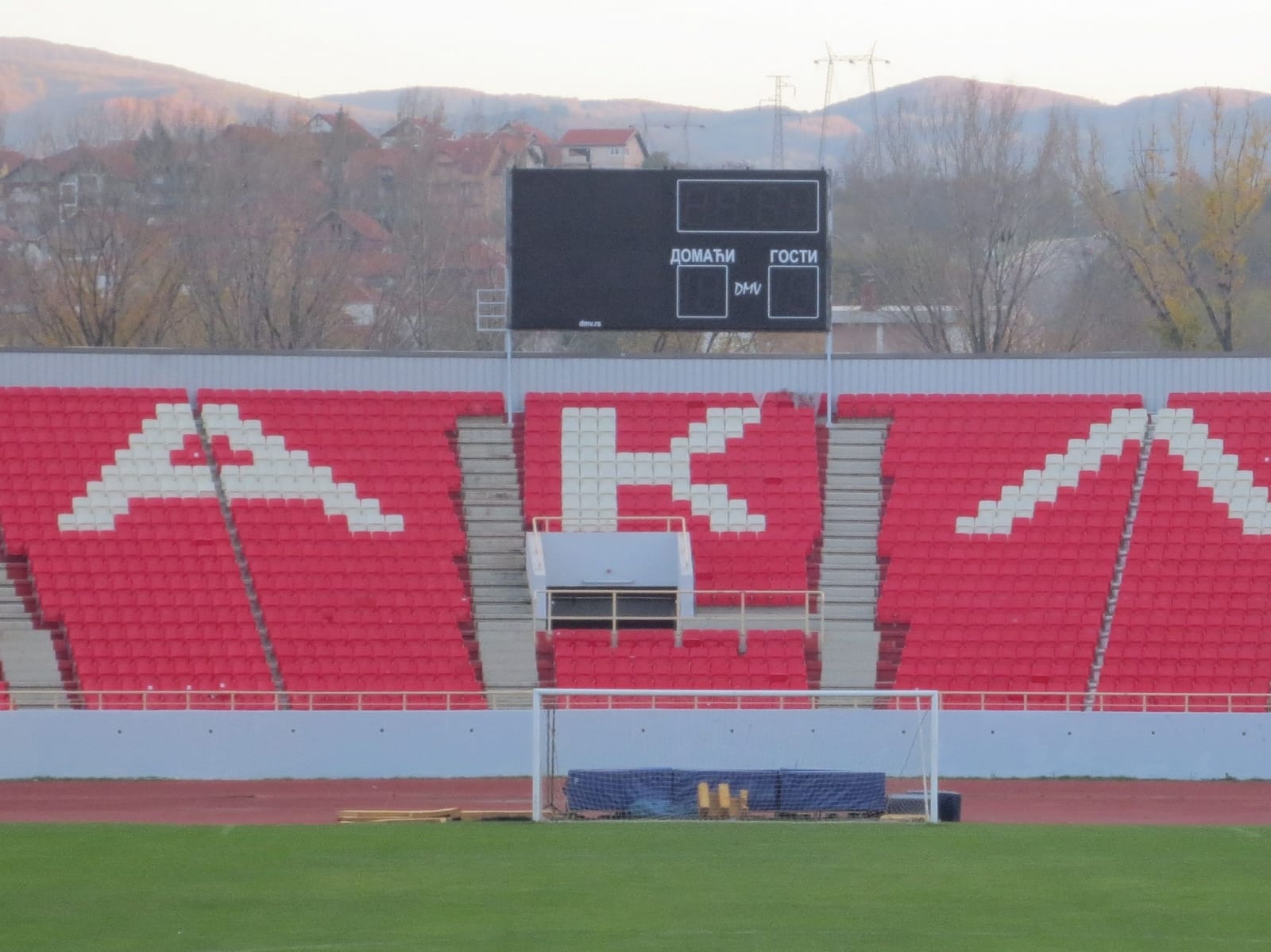 semafor na juznoj tribini