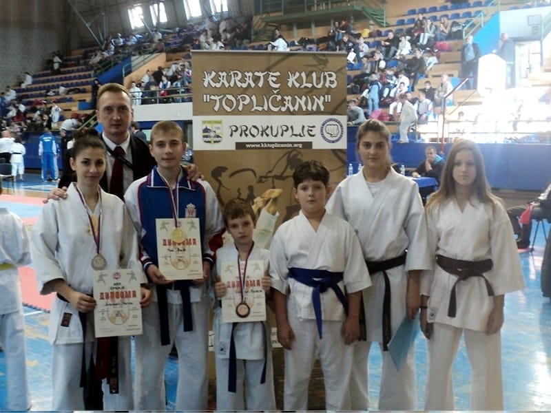 4 medalje za prokupačke karatiste 20 DSC04861