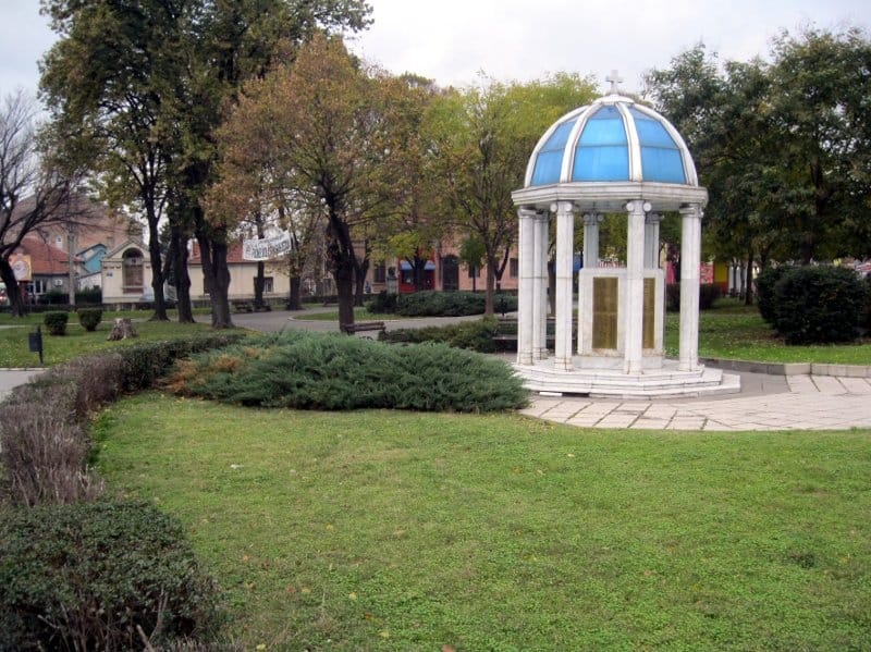 Bivša imena niških trgova sećaju na 29. novembar 15 trg univerzitetski