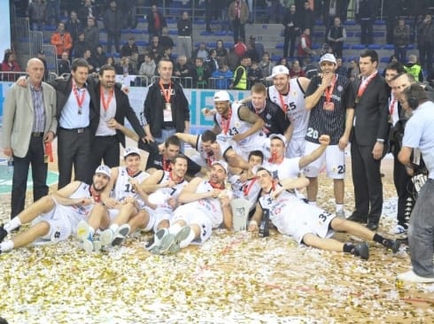 490x370 partiyan kup