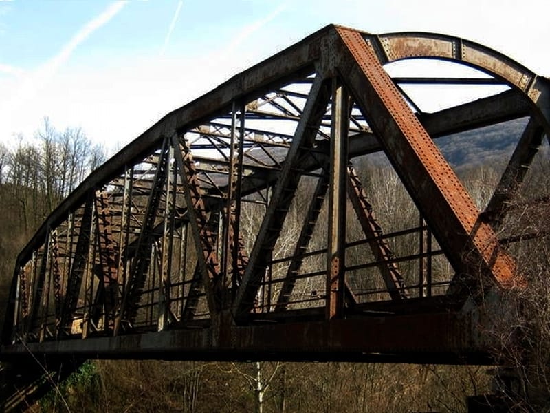 Gvozdeni zeleznicki most Ilustracija JUZNE VESTI Aleksandar Kostic