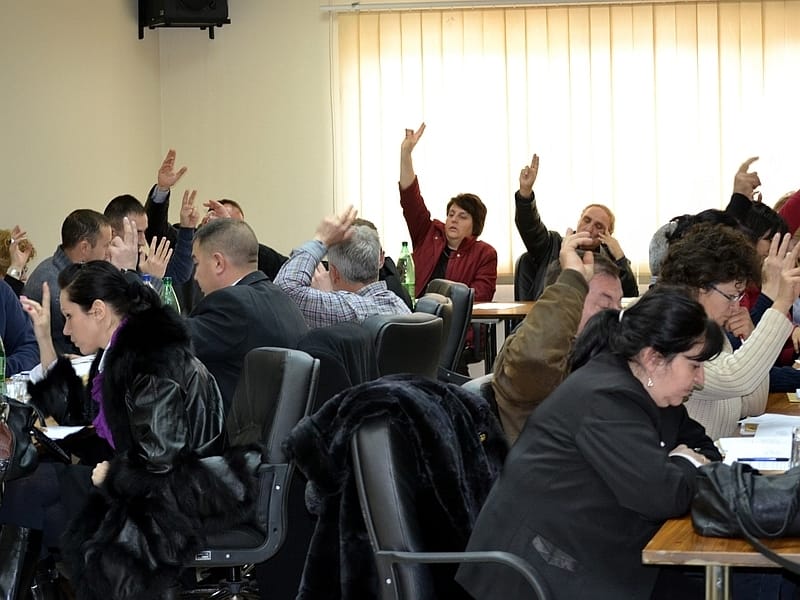 14 sednica so svrljig KOSTA